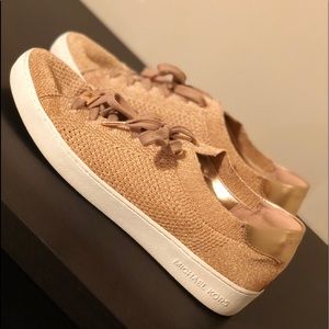 Used Michael kors sneaker